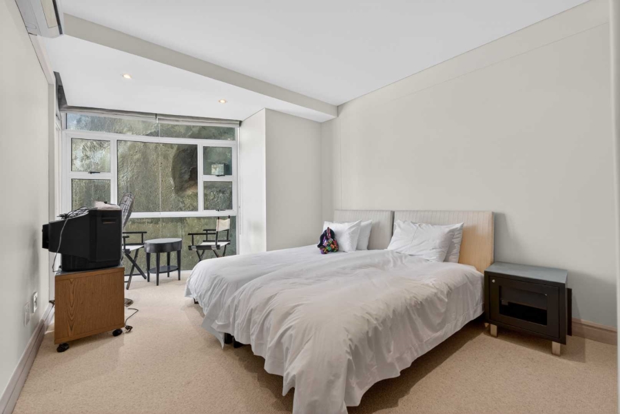 3 Bedroom Property for Sale in Clifton Western Cape